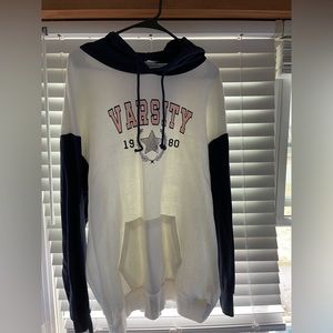 No Boundaries sweatshirt